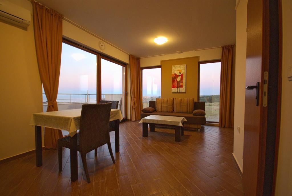 Seagarden Villa Resort Lozenets Bilik gambar