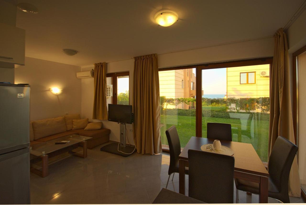 Seagarden Villa Resort Lozenets Bilik gambar